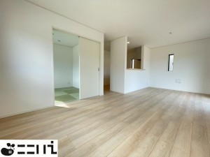 揖保郡太子町太田、新築一戸建ての居間画像です