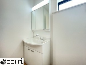 揖保郡太子町太田、新築一戸建ての洗面画像です