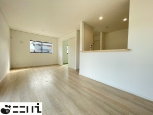 揖保郡太子町太田、新築一戸建ての居間画像です