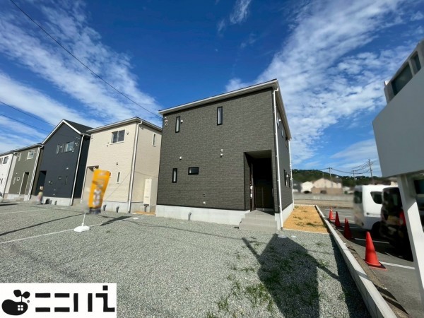 揖保郡太子町太田、新築一戸建ての外観画像です