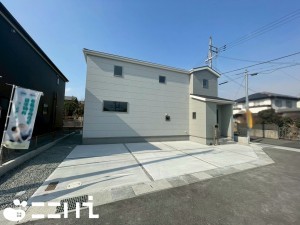 姫路市御立中、新築一戸建ての外観画像です