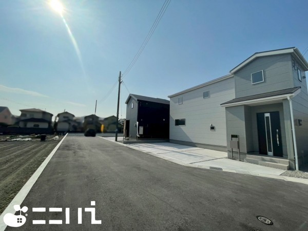 姫路市御立中、新築一戸建ての外観画像です