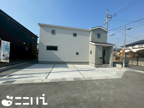 姫路市御立中、新築一戸建ての外観画像です