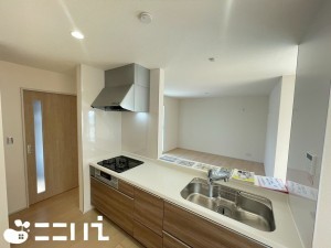 姫路市御立中、新築一戸建てのキッチン画像です