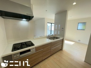 姫路市御立中、新築一戸建てのキッチン画像です