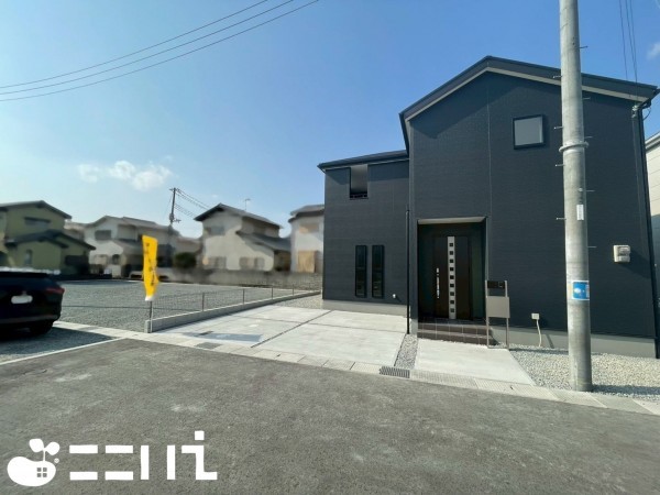 姫路市御立中、新築一戸建ての外観画像です