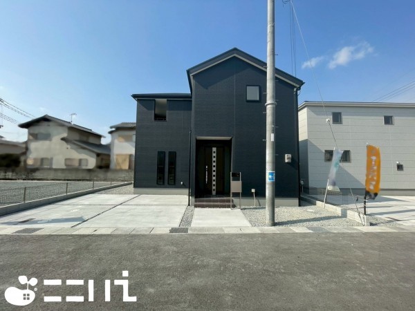 姫路市御立中、新築一戸建ての外観画像です