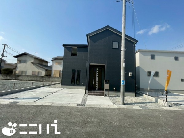 姫路市御立中、新築一戸建ての外観画像です