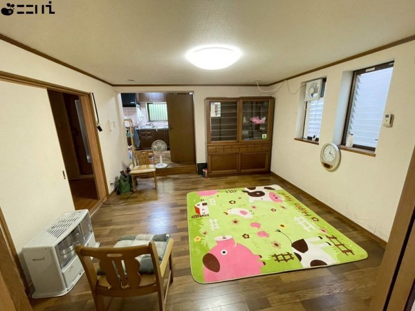 相生市千尋町、中古一戸建ての居間画像です
