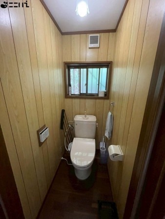 相生市千尋町、中古一戸建てのトイレ画像です