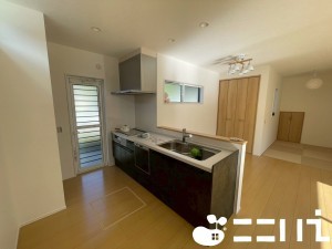 姫路市北原、新築一戸建てのキッチン画像です