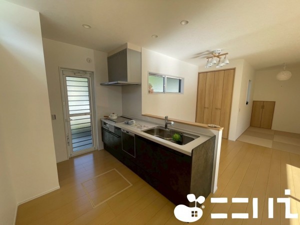 姫路市北原、新築一戸建てのキッチン画像です