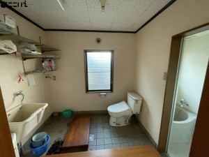 たつの市神岡町横内、中古一戸建てのトイレ画像です