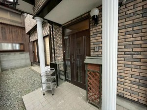 たつの市御津町朝臣、中古一戸建ての玄関画像です