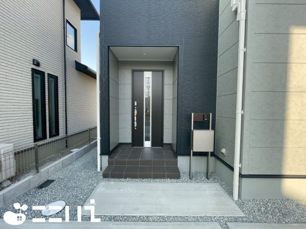 姫路市勝原区山戸、新築一戸建ての玄関画像です