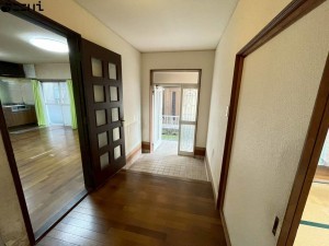 相生市那波野、中古一戸建ての玄関画像です