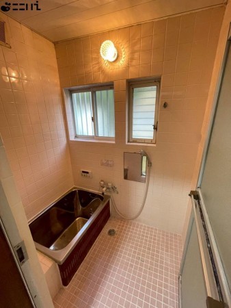 相生市那波野、中古一戸建ての風呂画像です