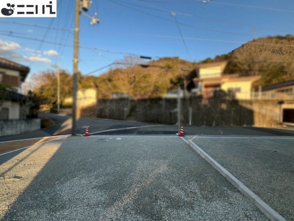 相生市那波野、新築一戸建ての駐車場画像です