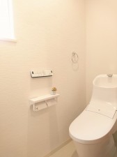 たつの市龍野町日飼、中古一戸建てのトイレ画像です