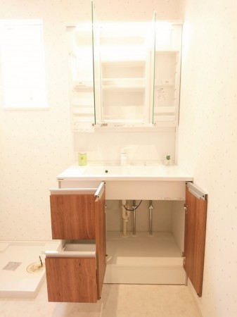 たつの市龍野町日飼、中古一戸建ての洗面画像です