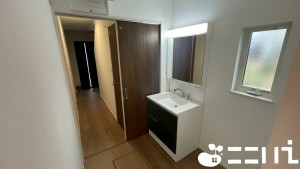 姫路市網干区高田、新築一戸建ての洗面画像です