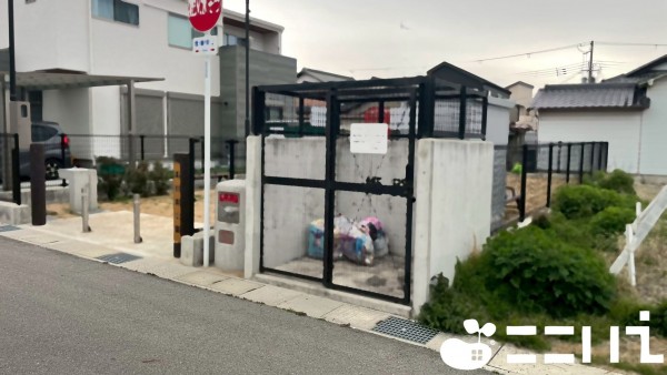 姫路市網干区高田、新築一戸建ての前面道路を含む現地写真画像です