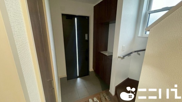 姫路市網干区高田、新築一戸建ての玄関画像です