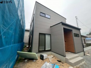 揖保郡太子町東保、中古一戸建ての外観画像です