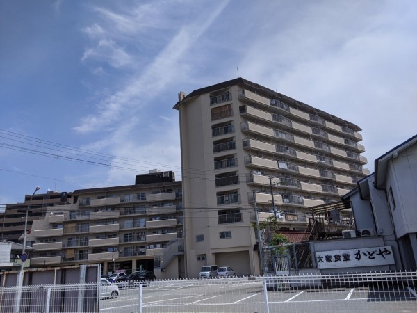 姫路市車崎、マンションの外観画像です