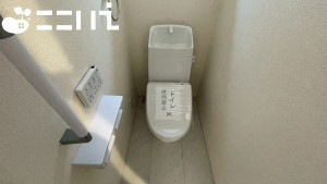 姫路市白浜町、新築一戸建てのトイレ画像です