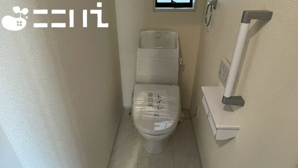 姫路市白浜町、新築一戸建てのトイレ画像です
