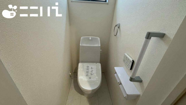 姫路市白浜町、新築一戸建てのトイレ画像です