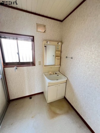 たつの市龍野町片山、中古一戸建ての洗面画像です