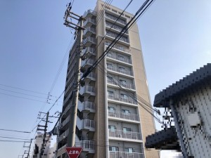姫路市安田、マンションの外観画像です