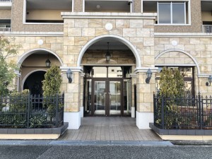 姫路市安田、マンションの外観画像です