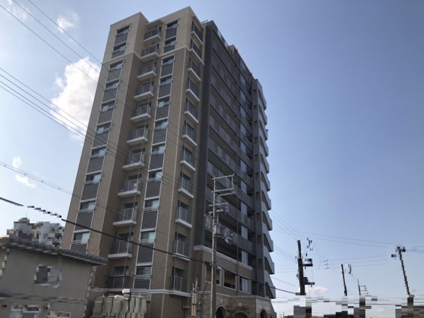 姫路市安田、マンションの外観画像です