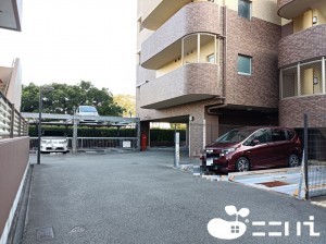 姫路市三左衛門堀西の町、マンションの駐車場画像です