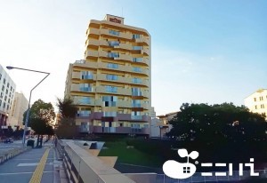 姫路市三左衛門堀西の町、マンションの外観画像です