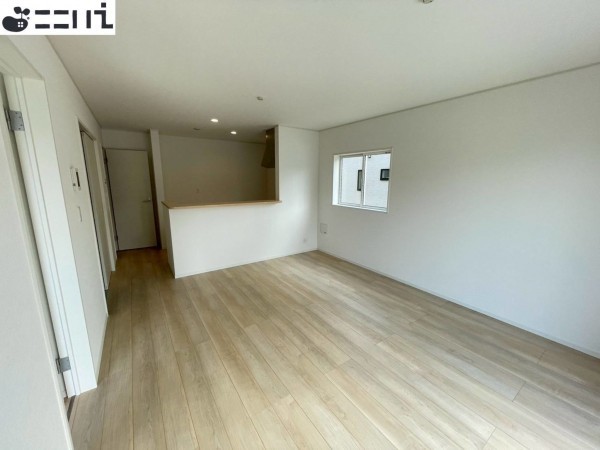 たつの市新宮町井野原、新築一戸建ての居間画像です