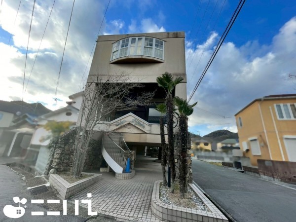 姫路市仁豊野、中古一戸建ての外観画像です