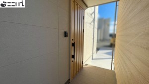 たつの市龍野町末政、新築一戸建ての玄関画像です