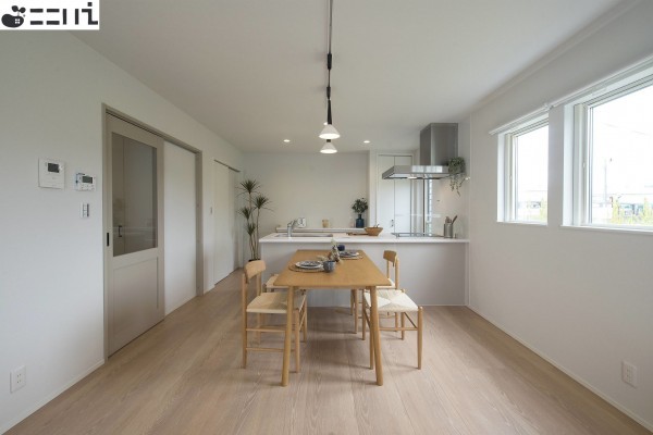 たつの市龍野町末政、新築一戸建ての居間画像です