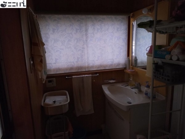 たつの市龍野町島田、中古一戸建ての洗面画像です