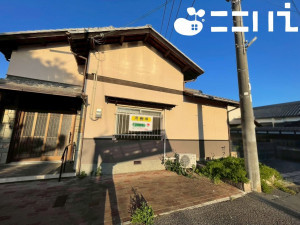 姫路市網干区津市場、中古一戸建ての外観画像です