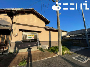 姫路市網干区津市場、中古一戸建ての外観画像です