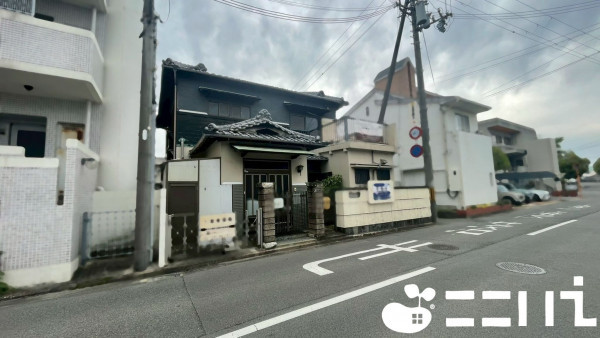 姫路市網干区余子浜、中古一戸建ての外観画像です