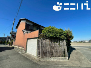 姫路市網干区坂上、中古一戸建ての外観画像です