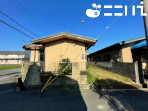 姫路市網干区坂上、中古一戸建ての外観画像です