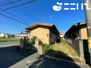 姫路市網干区坂上、中古一戸建ての外観画像です