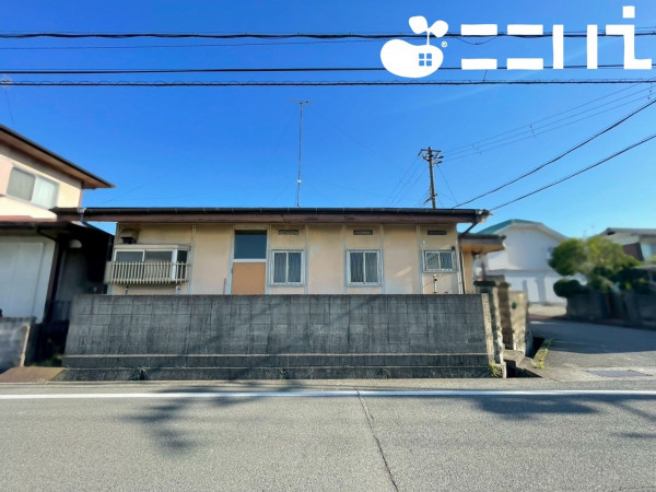 姫路市網干区坂上、中古一戸建ての外観画像です